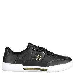 Low-top sneaker