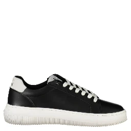 Low-top lace-up sneakers