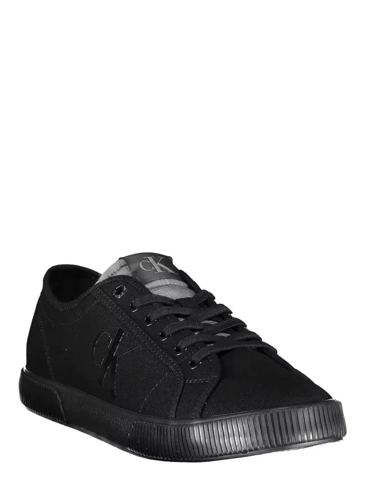 Sneakers In Black alternative