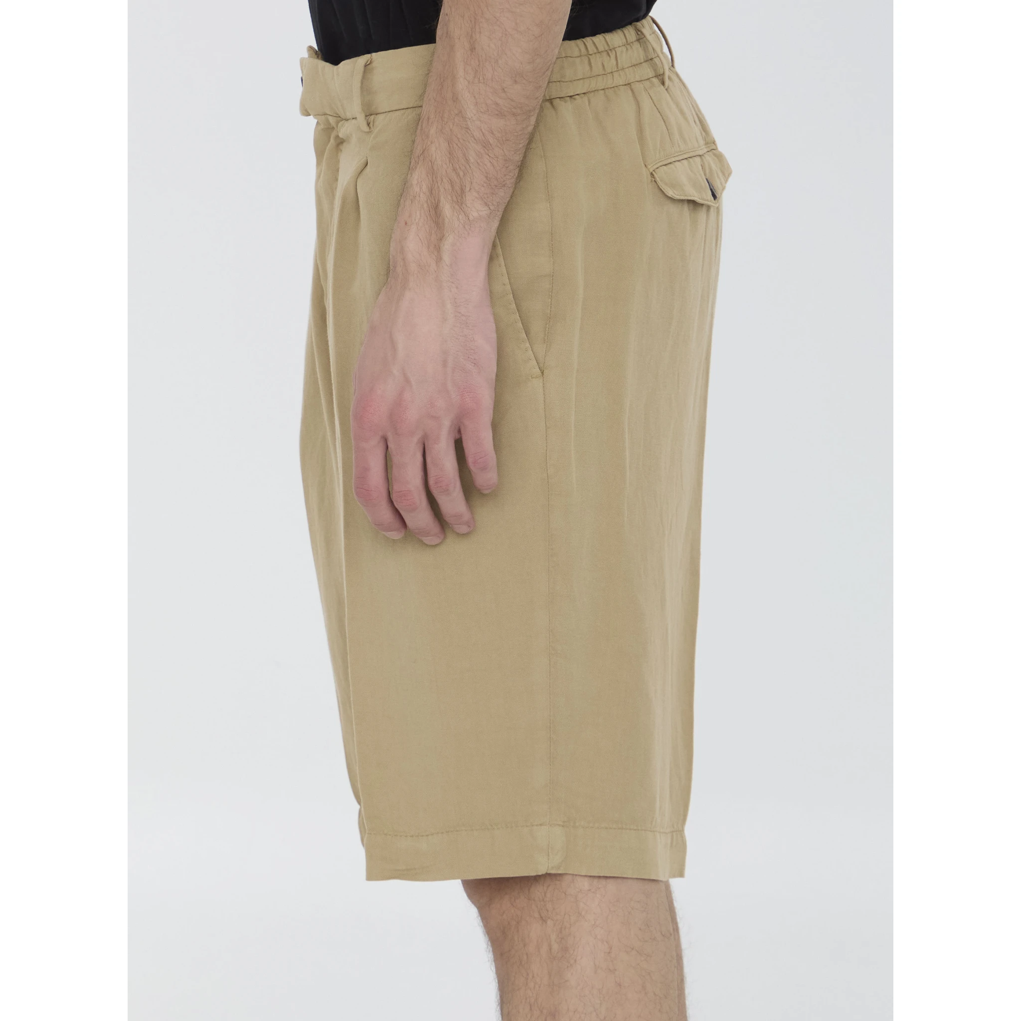 Elasticated bermuda shorts