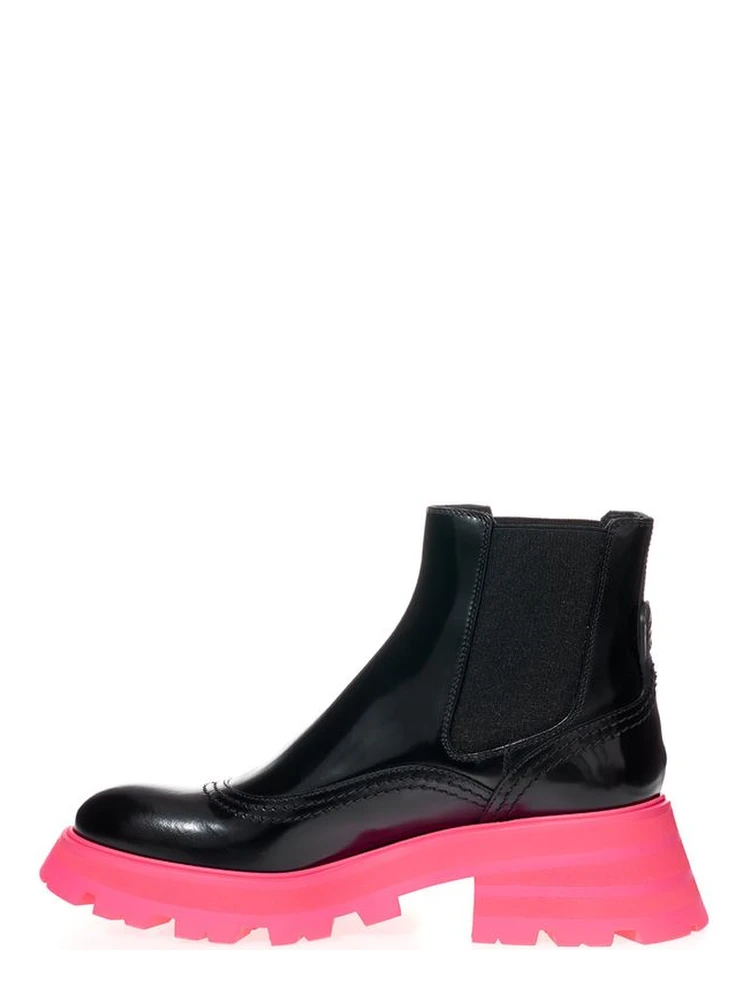 Elegant Black Leather Boots In Nero alternative