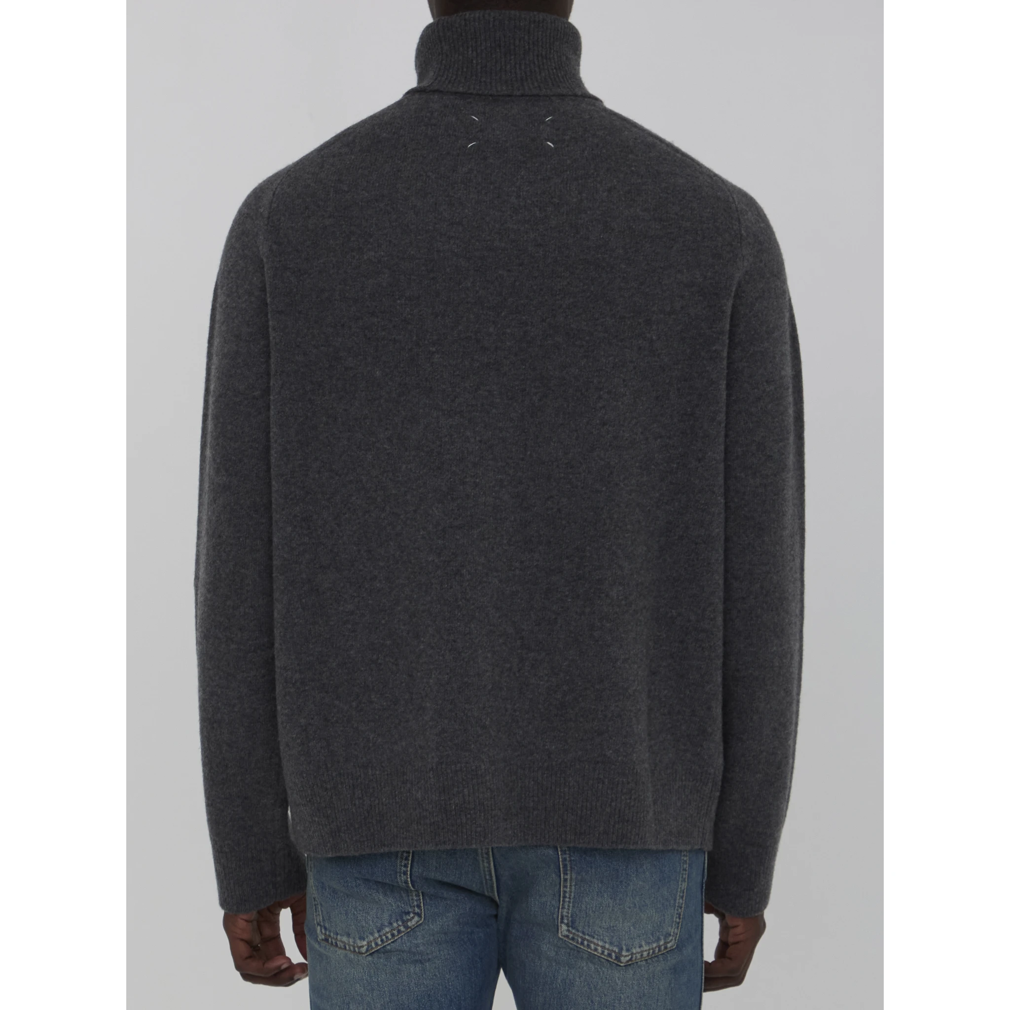 Wool jumper