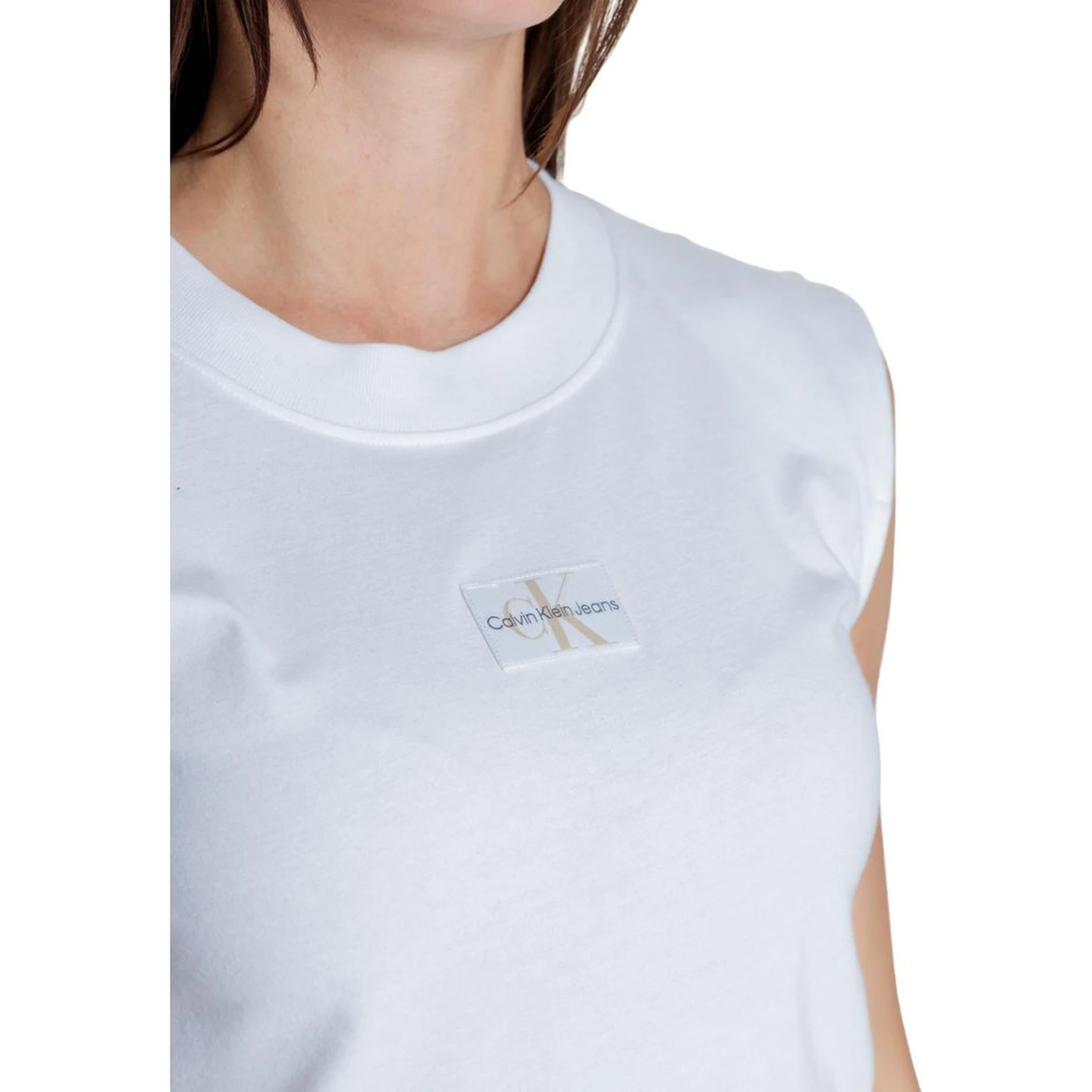 Women's sleeveless top