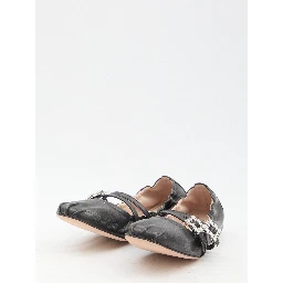 أحذية باليه من جلد نابا بأحزمة