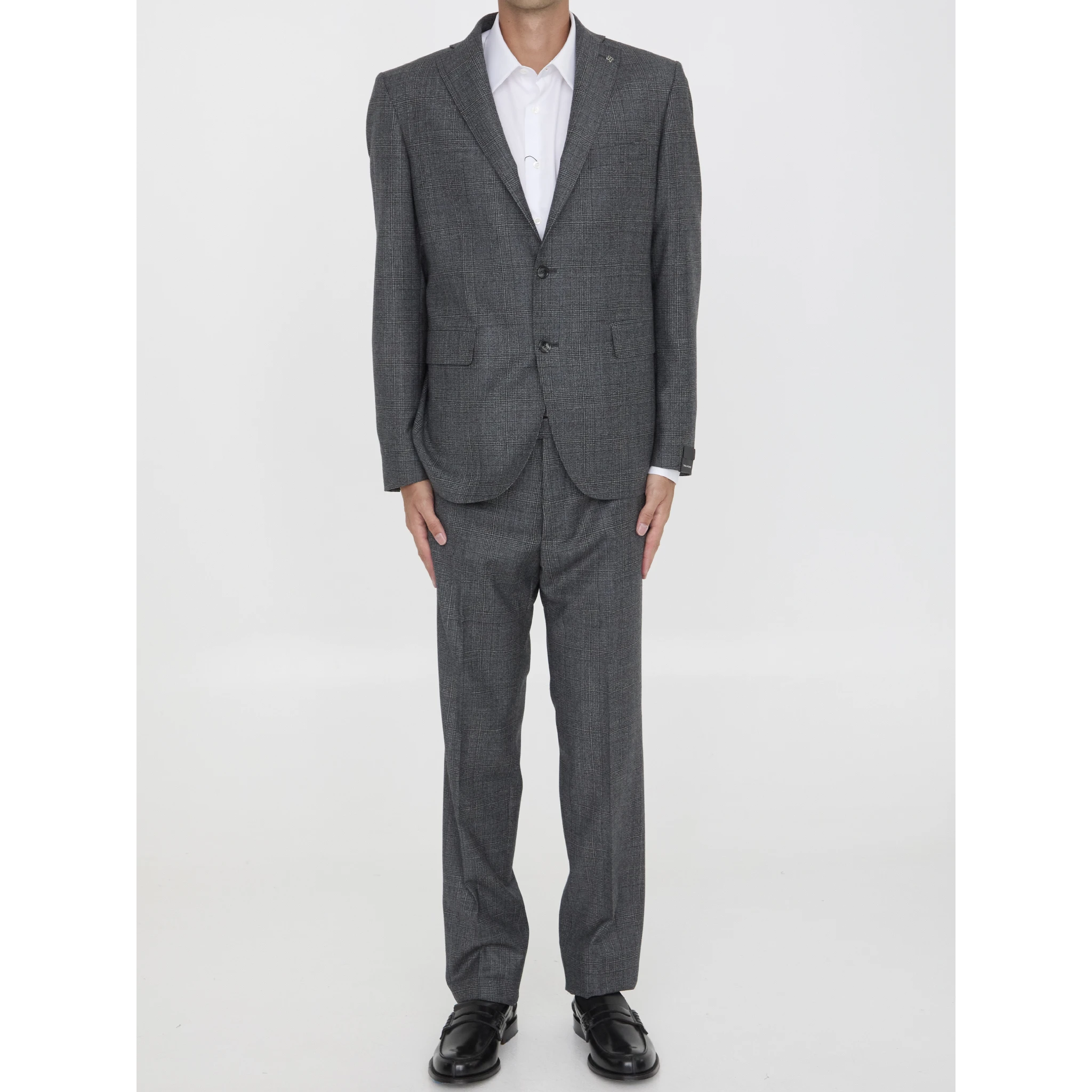 Two-piece suit in virgin wool