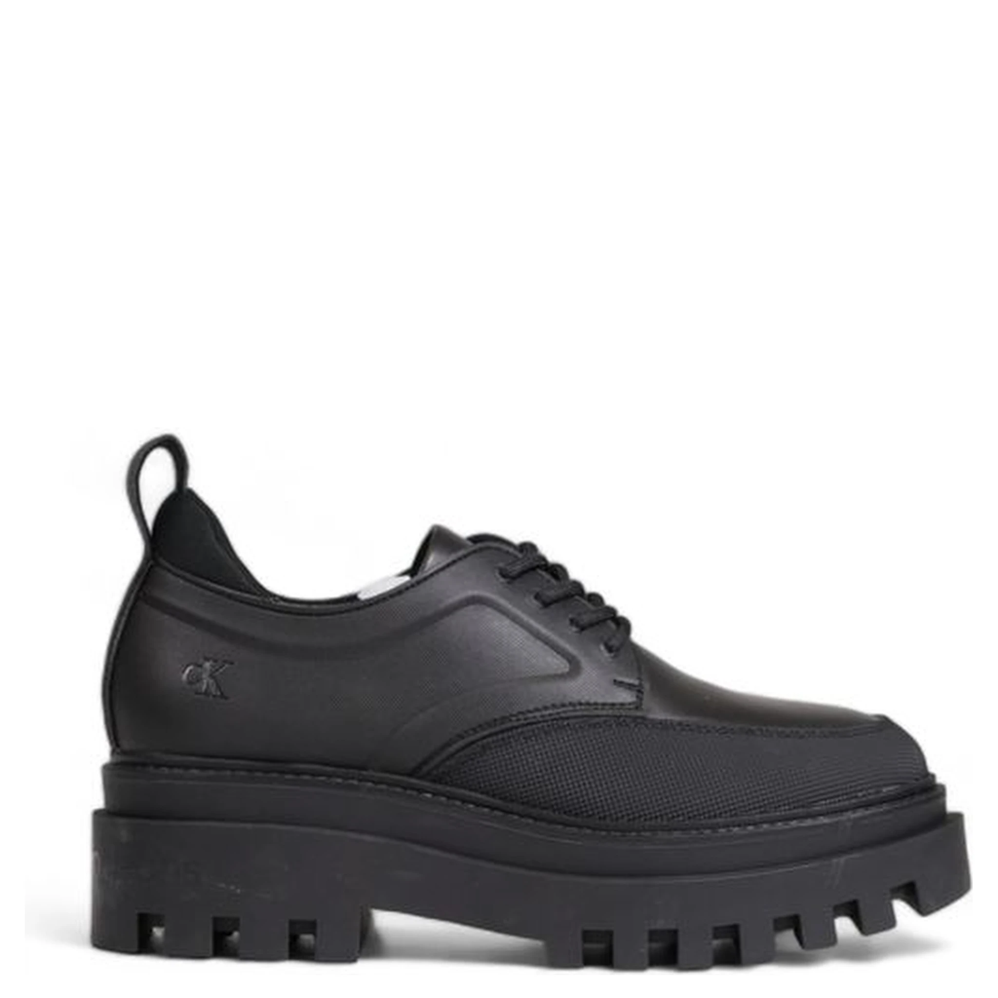 Flatform Lace-Up Derby shoe