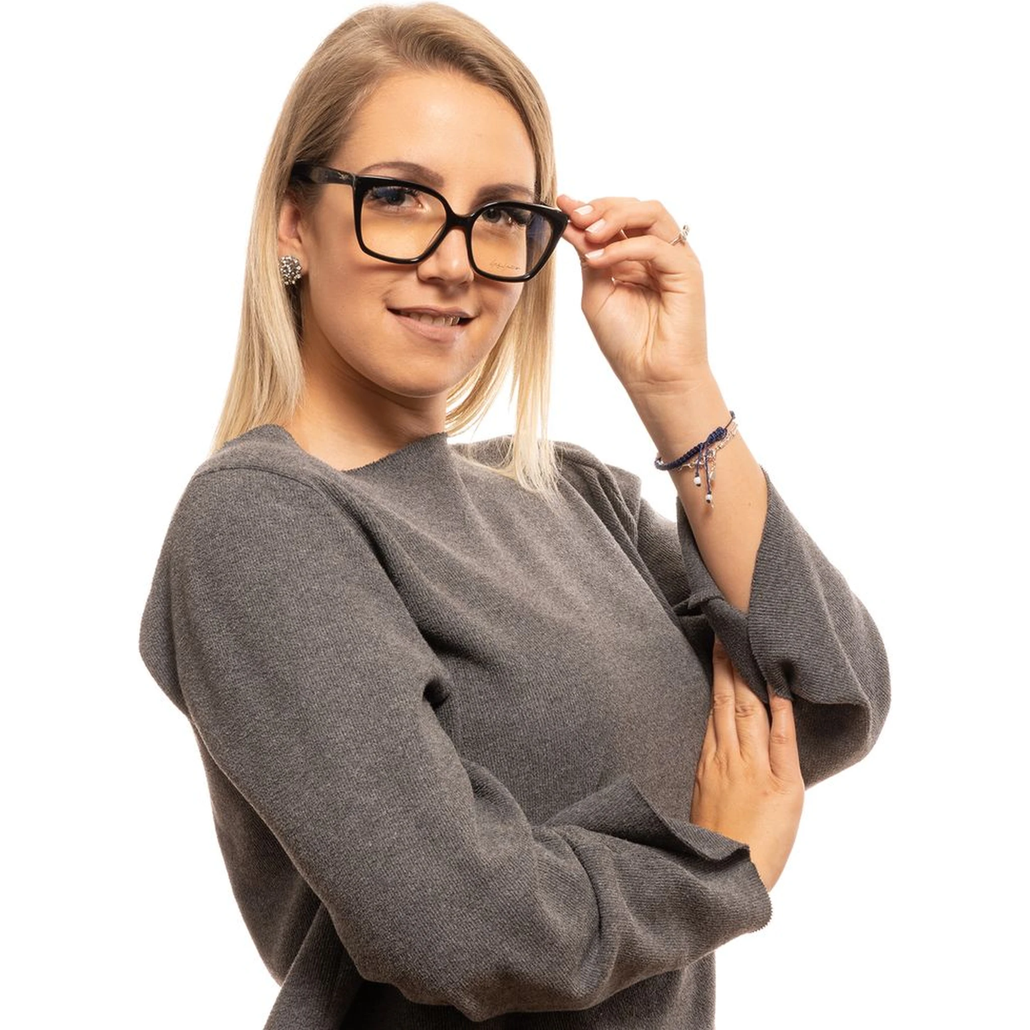 نظارات بلاستيكية سوداء (إطارات)