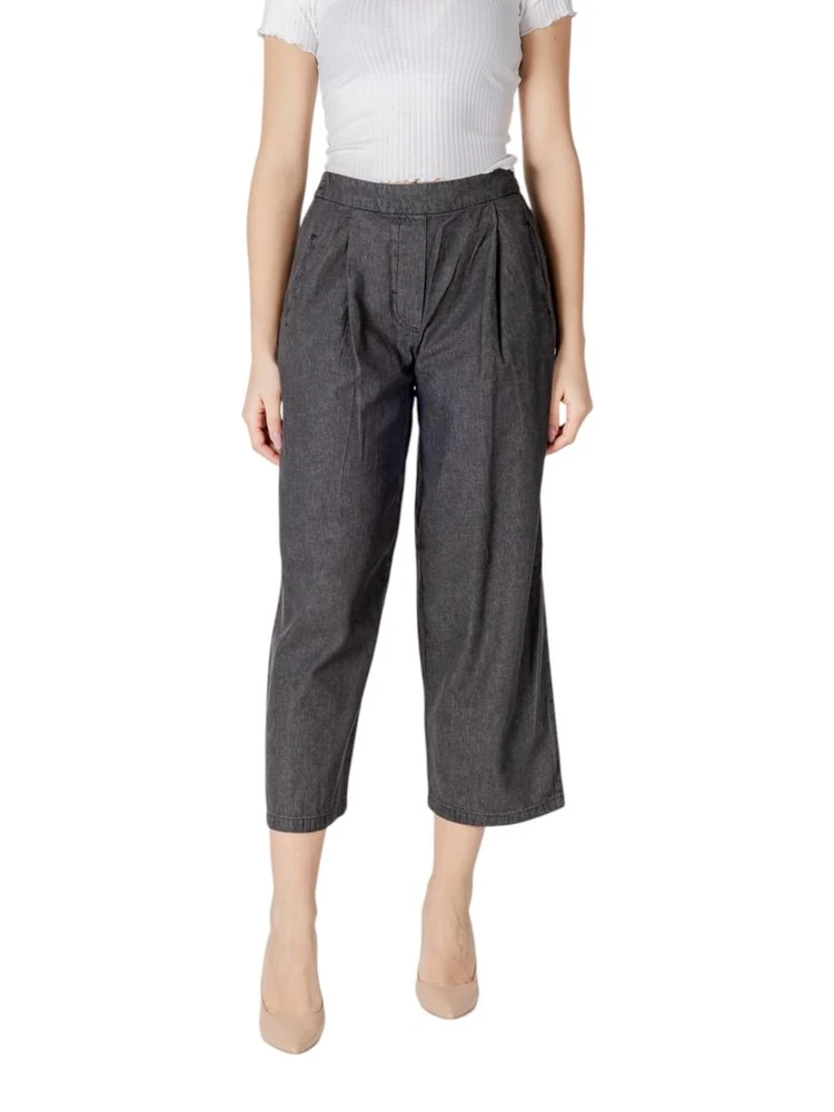 Black Cotton Cropped Jeans