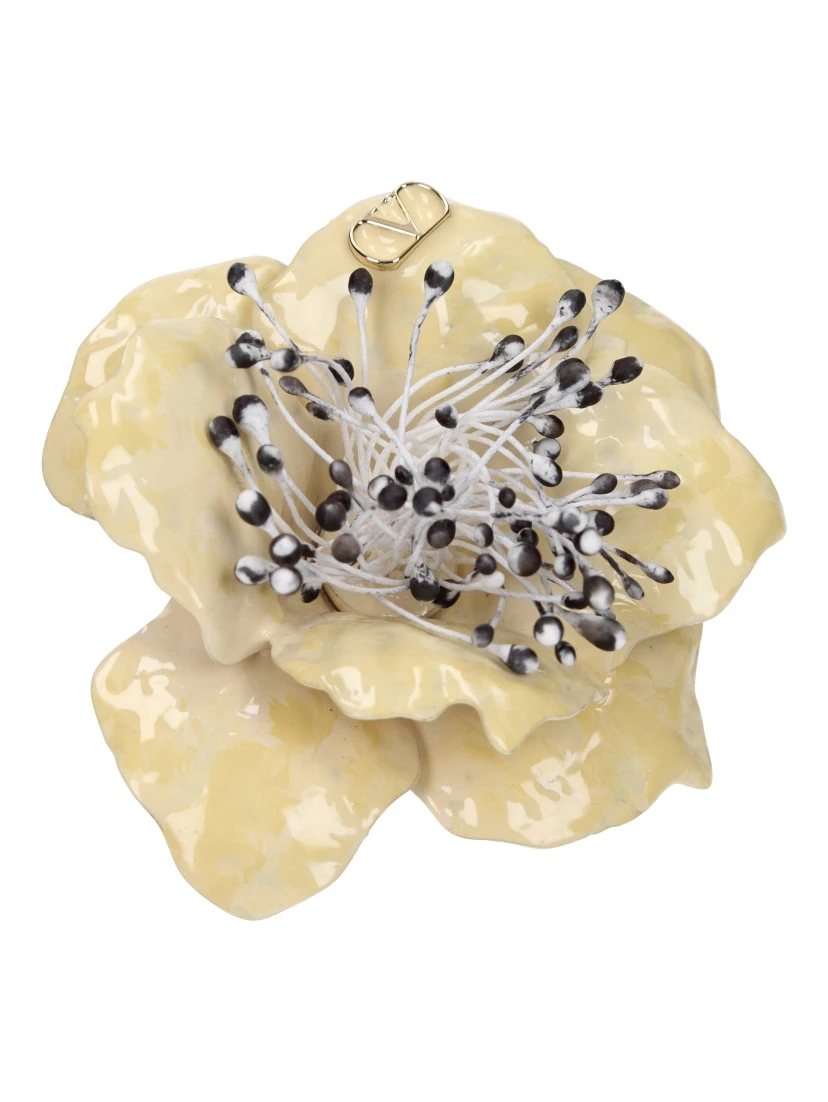 Beige Metal Broch