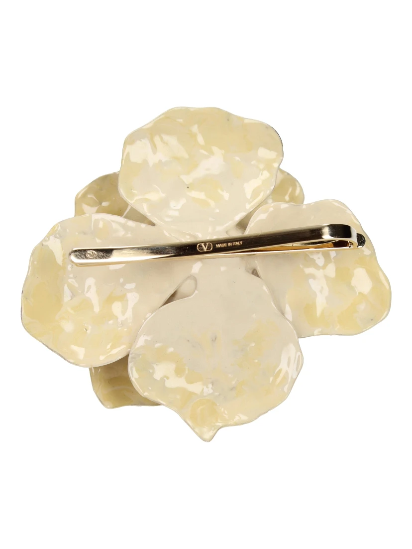 Beige Metal Broch