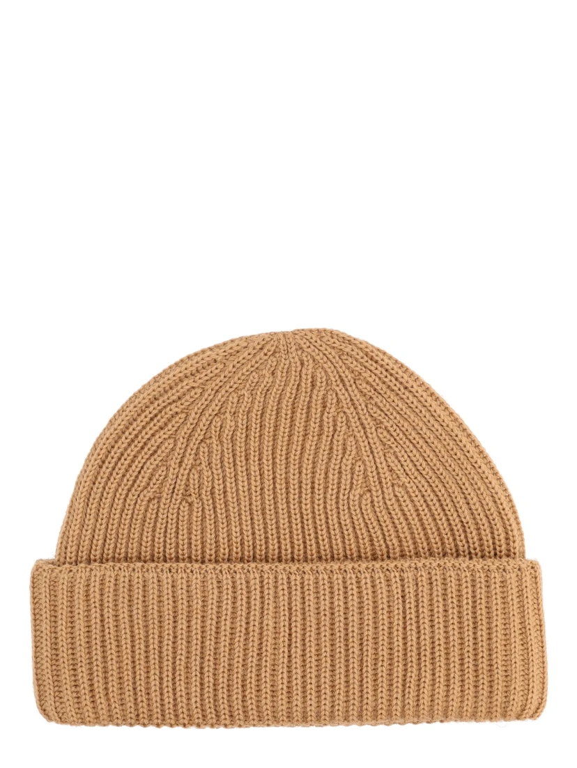 BEANIE WITH FOX PATCH