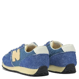 "471" Sneakers