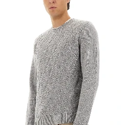 CASHMERE SWEATER