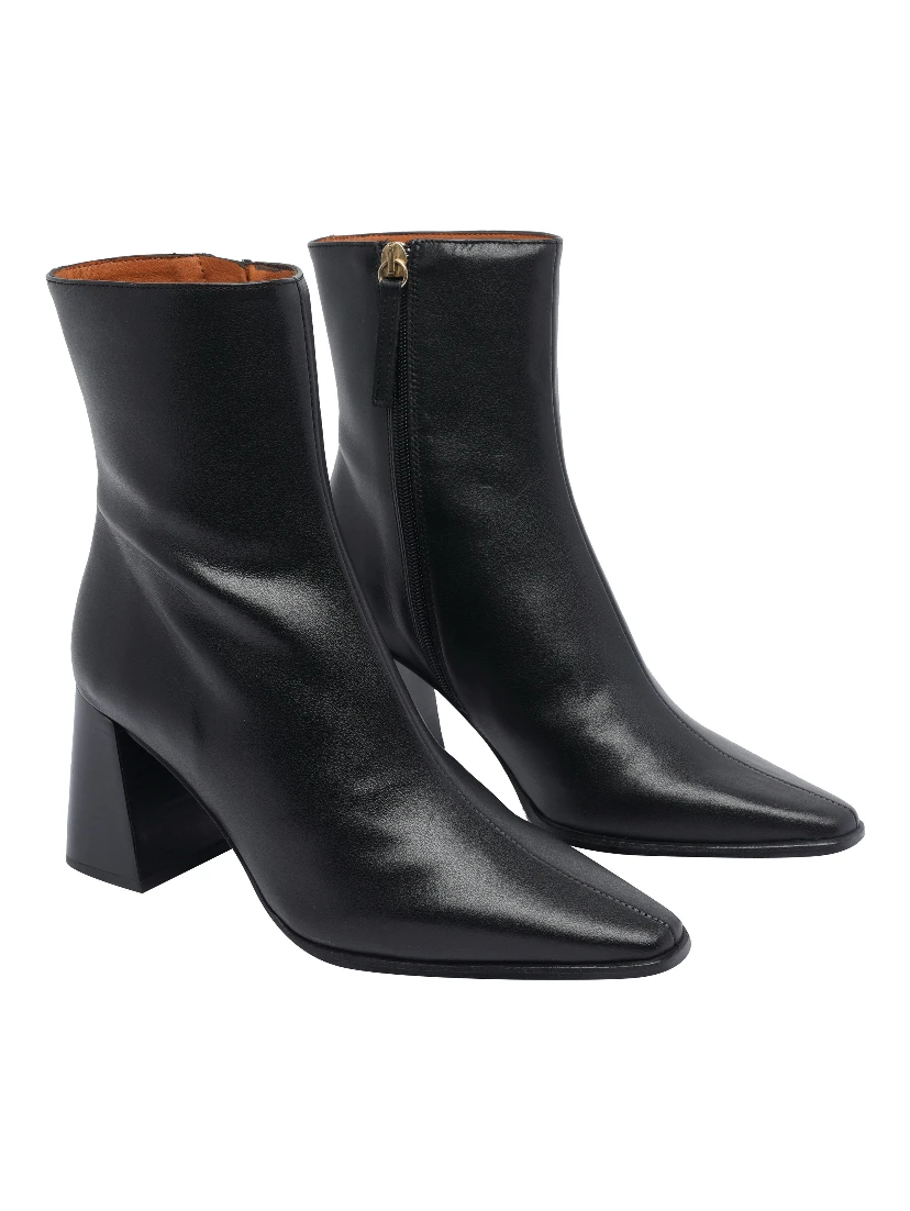 ANGEL ALARCON Boots Black