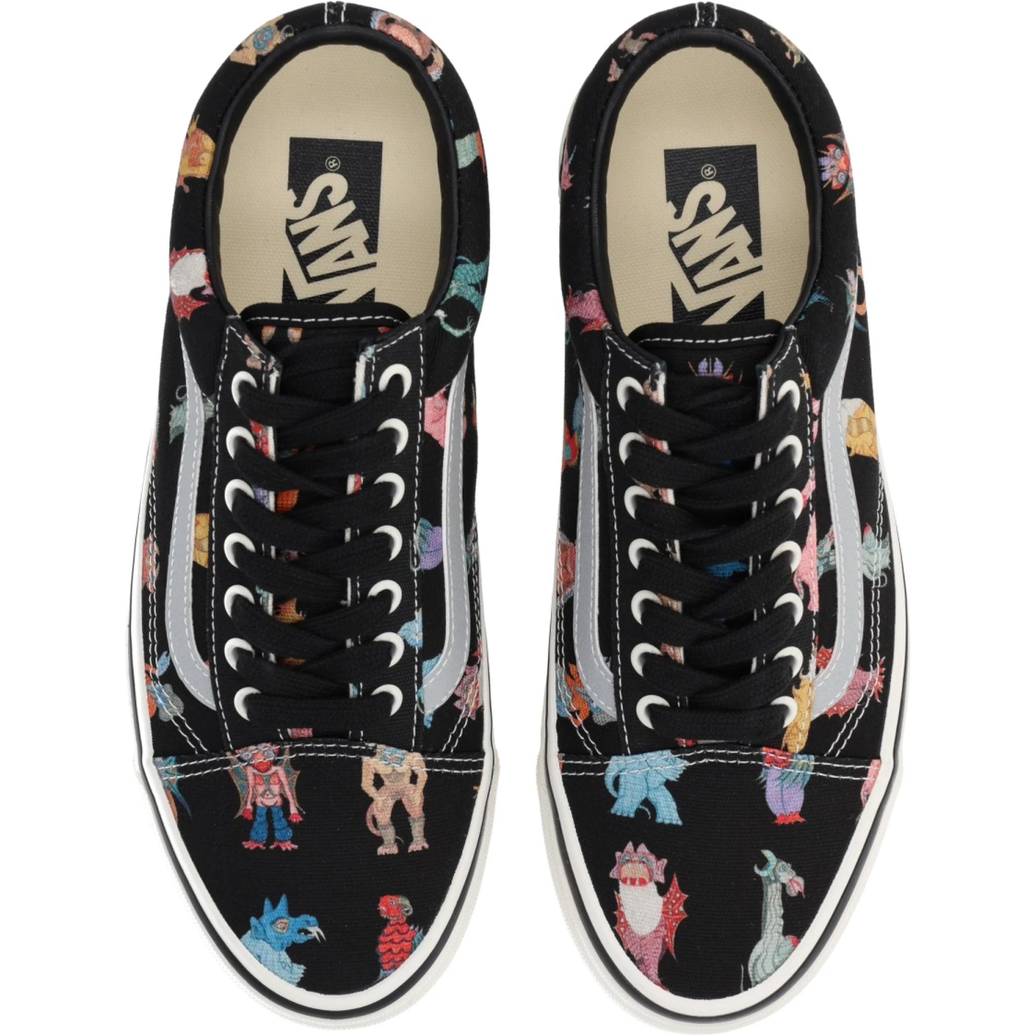 حذاء رياضي "OTW OLD SKOOL" من فانز بالتعاون مع أندر كوفر