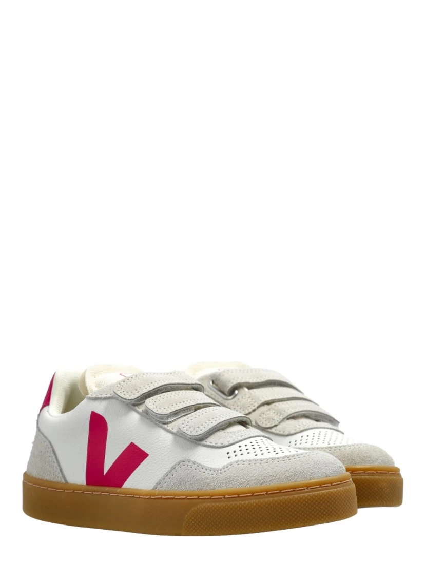 SNEAKER "V-90"