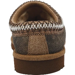 حذاء رياضي بني من UGG