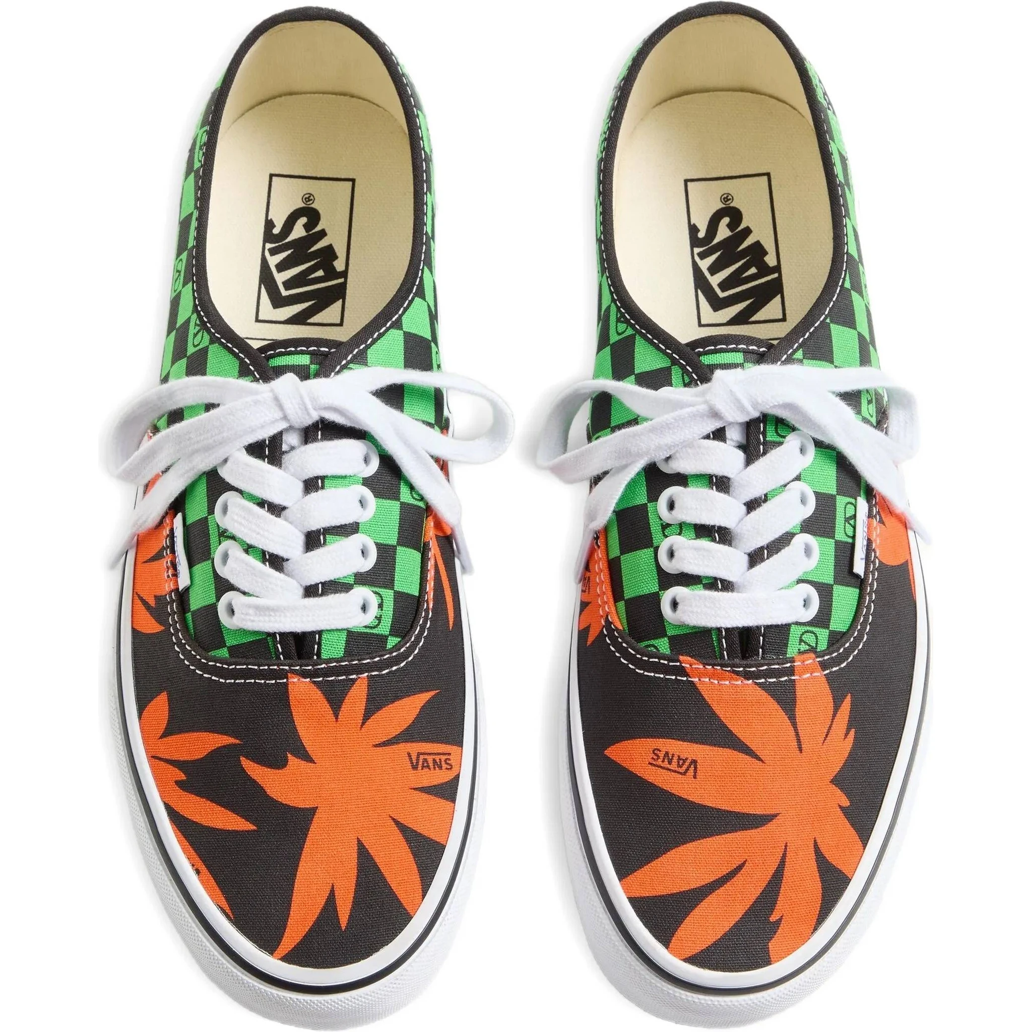 أحذية رياضية من تصميم VANS X VALENTINO