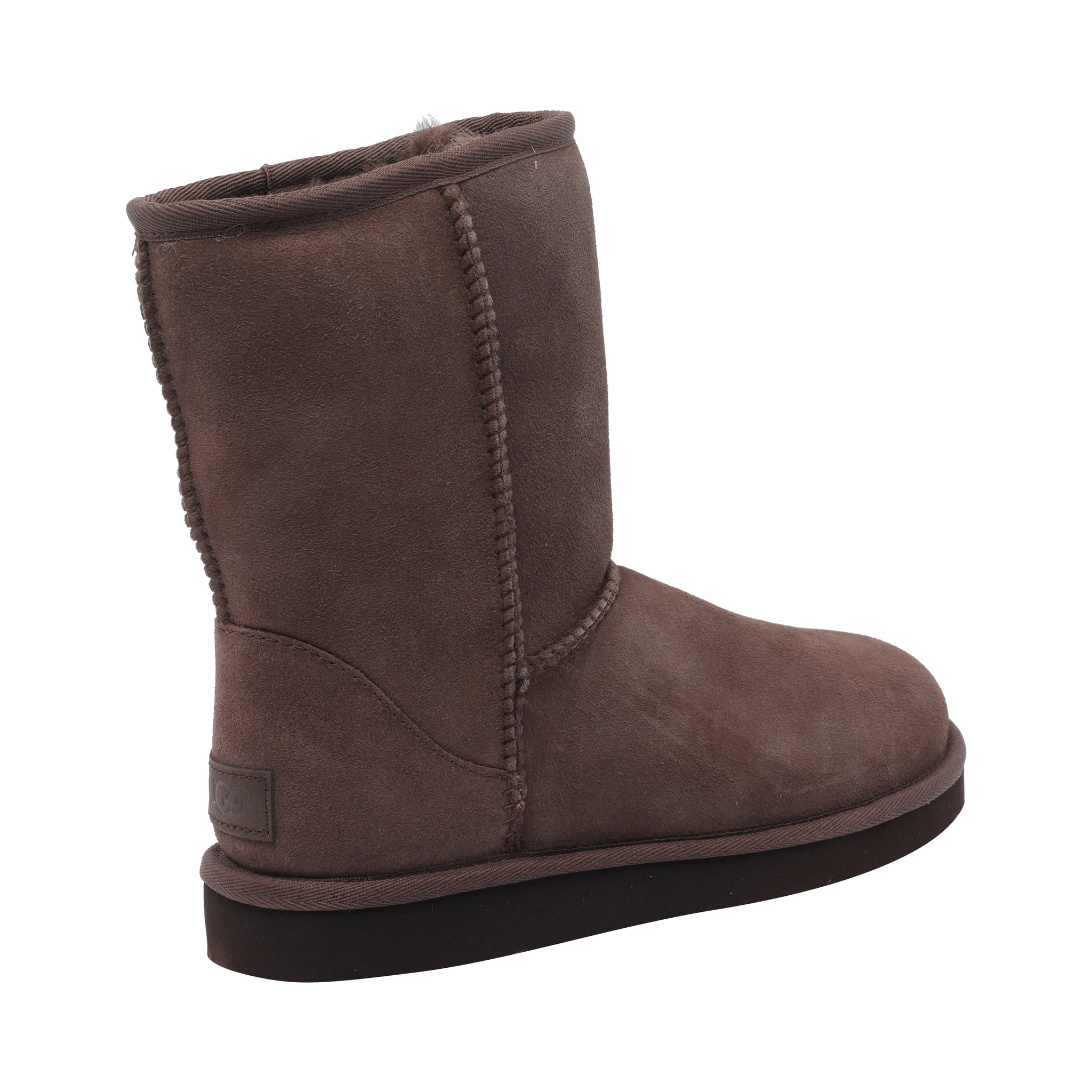 أحذية UGG بنية اللون