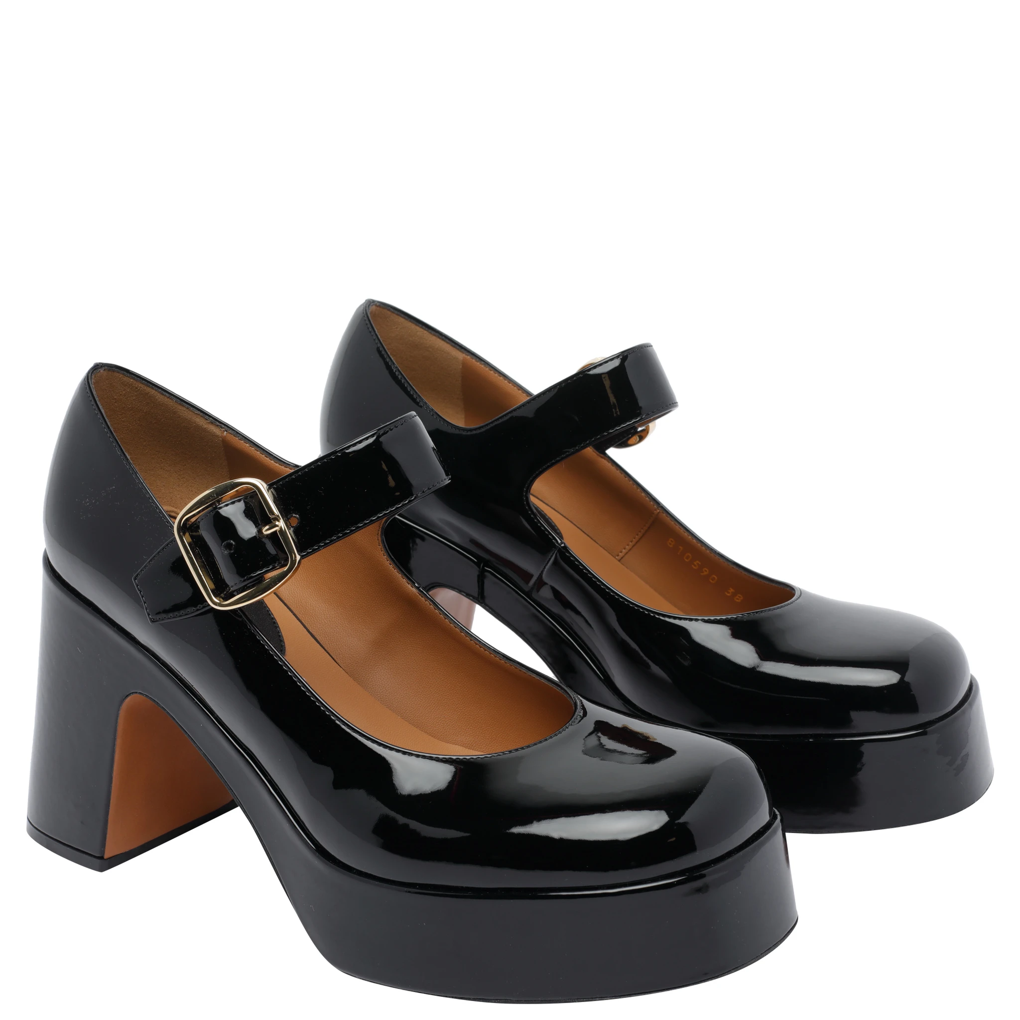 buckle-fastening platform pumps