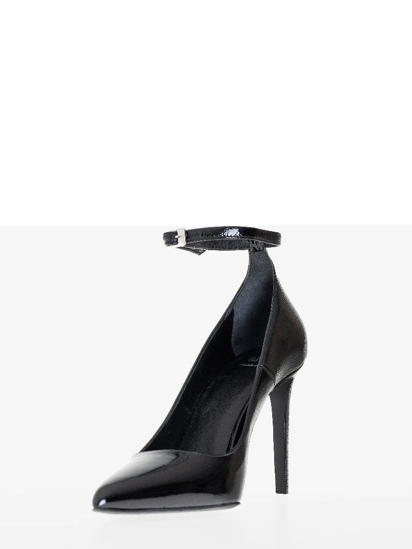 Ami Paris With Heel Black