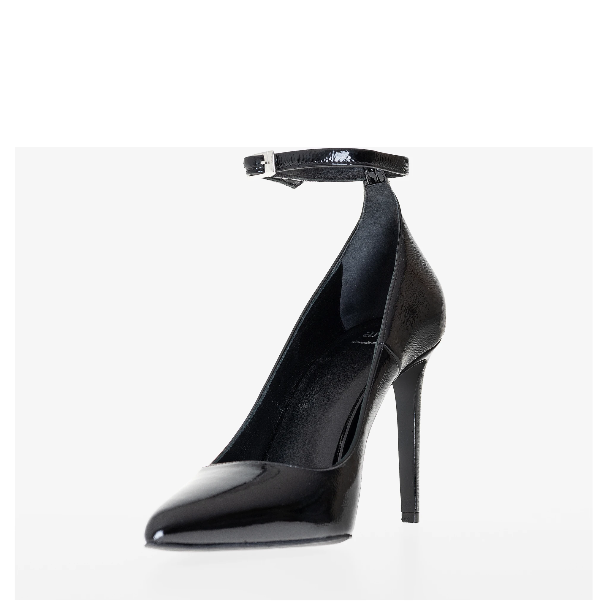 Ami Paris With Heel Black