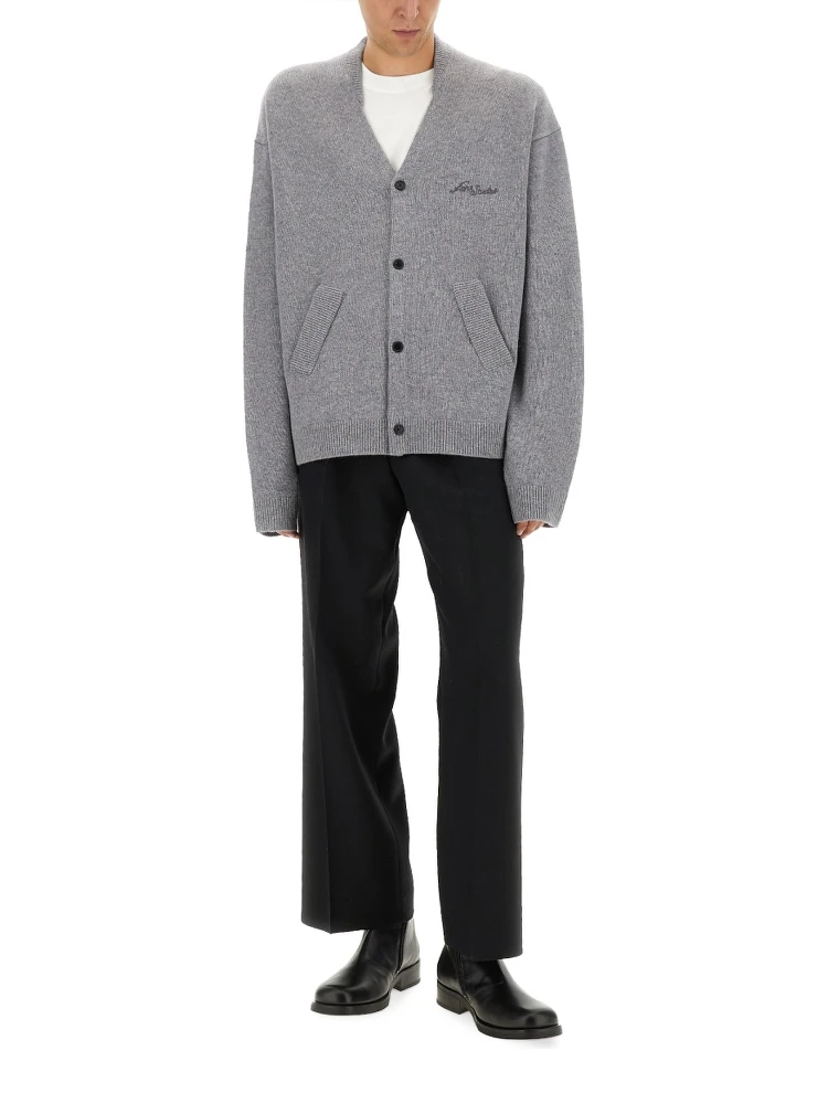 V-NECK CARDIGAN alternative