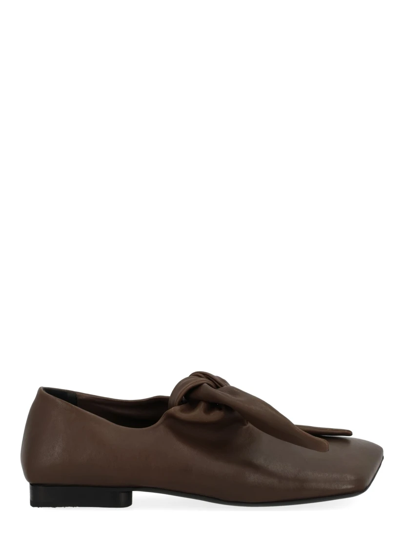 LACE-UP SHOE