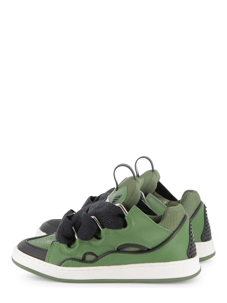 SNEAKER