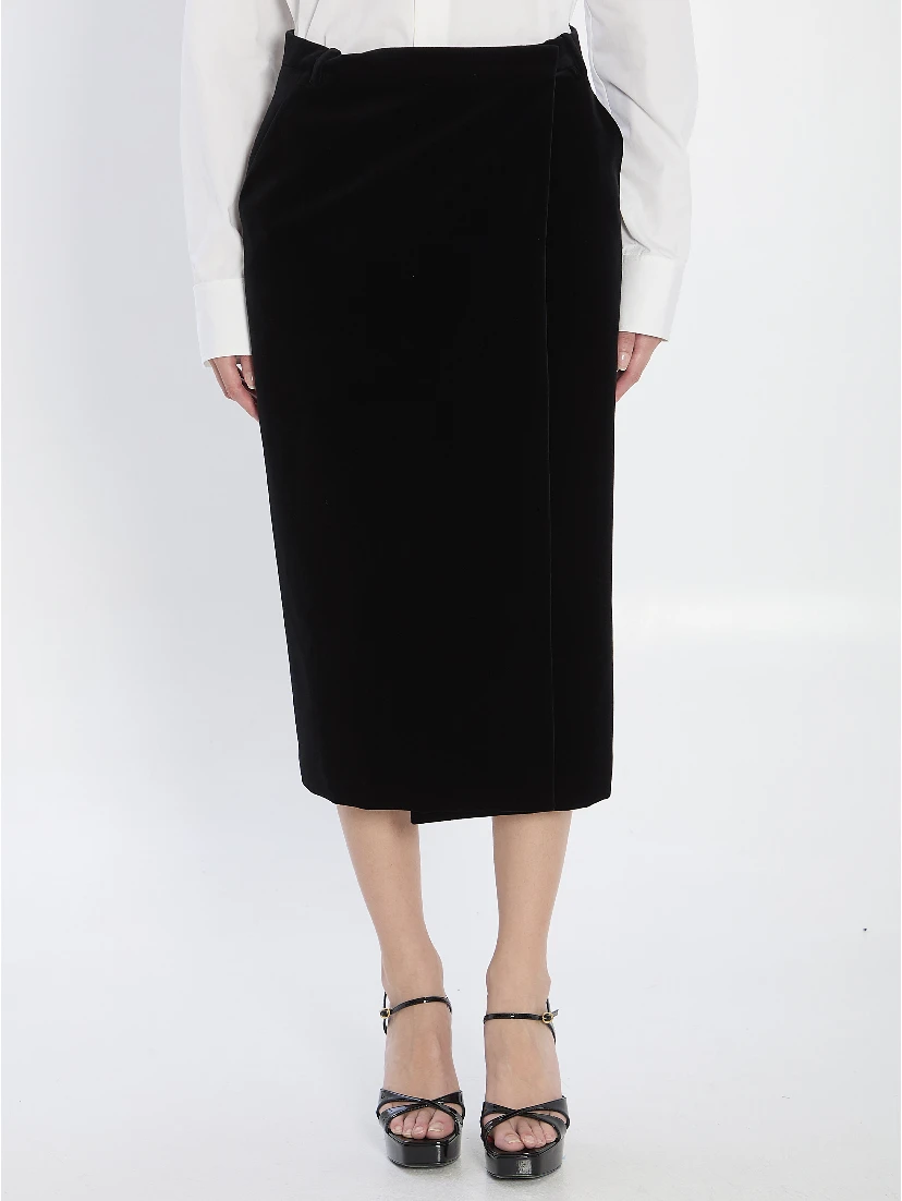 Wrap skirt in velvet