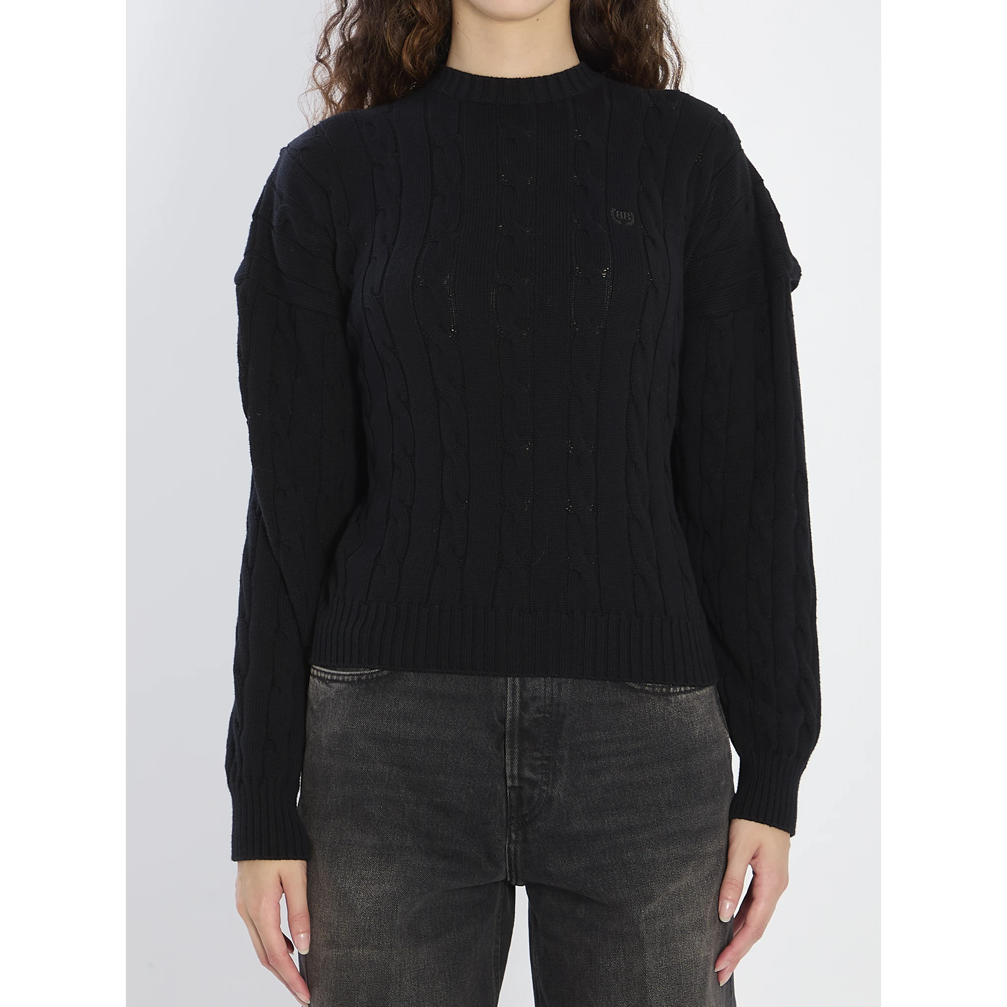 Sweater with logo