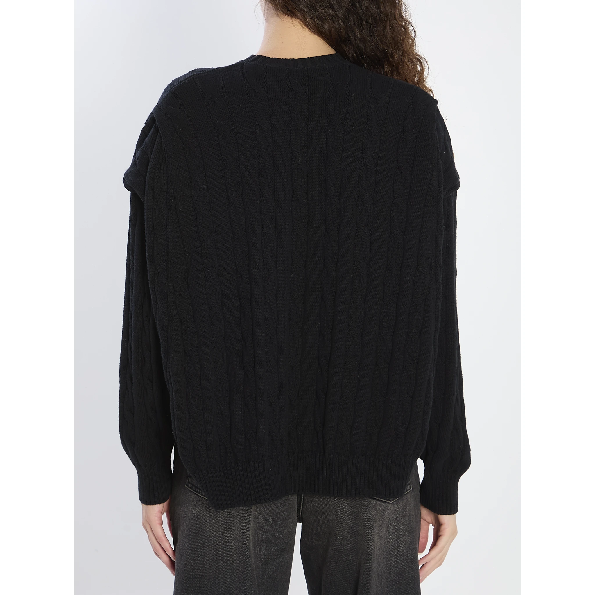 Sweater with logo