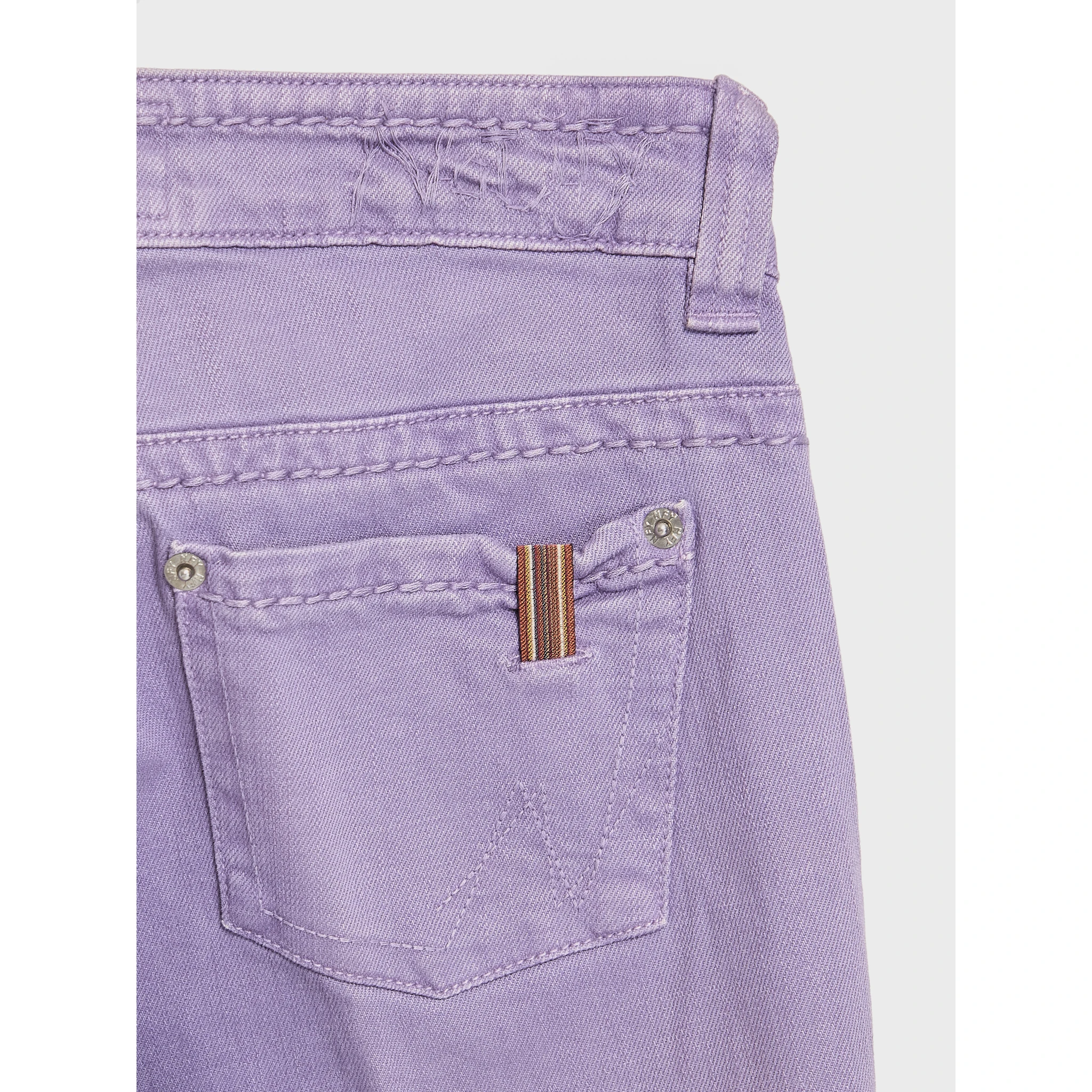 Capri pants