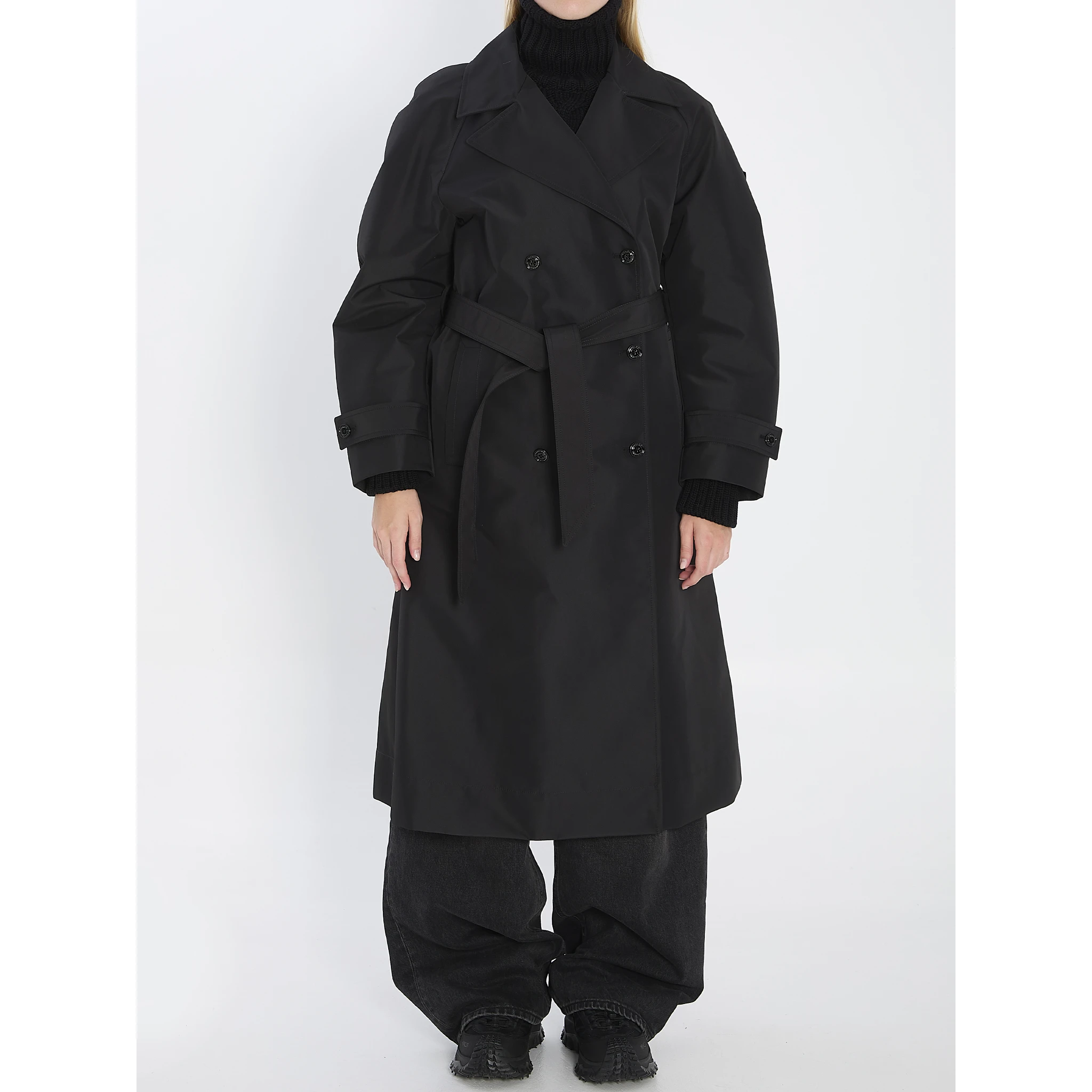 EE72 Zake Trench