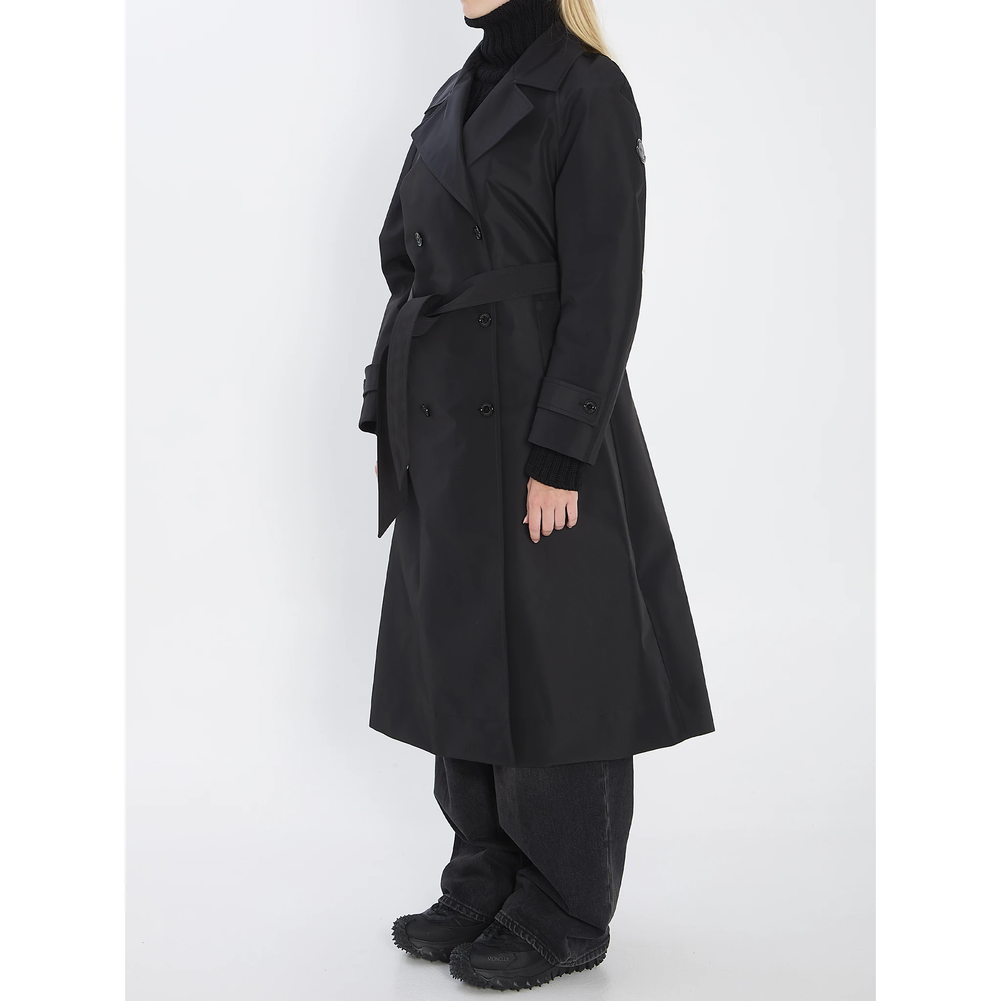 EE72 Zake Trench