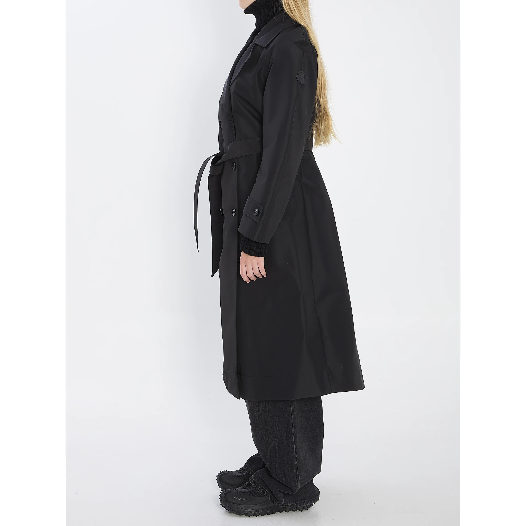 EE72 Zake Trench