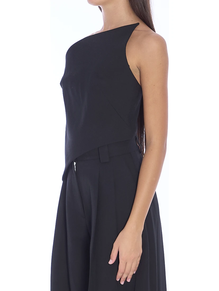 Pointed hem top