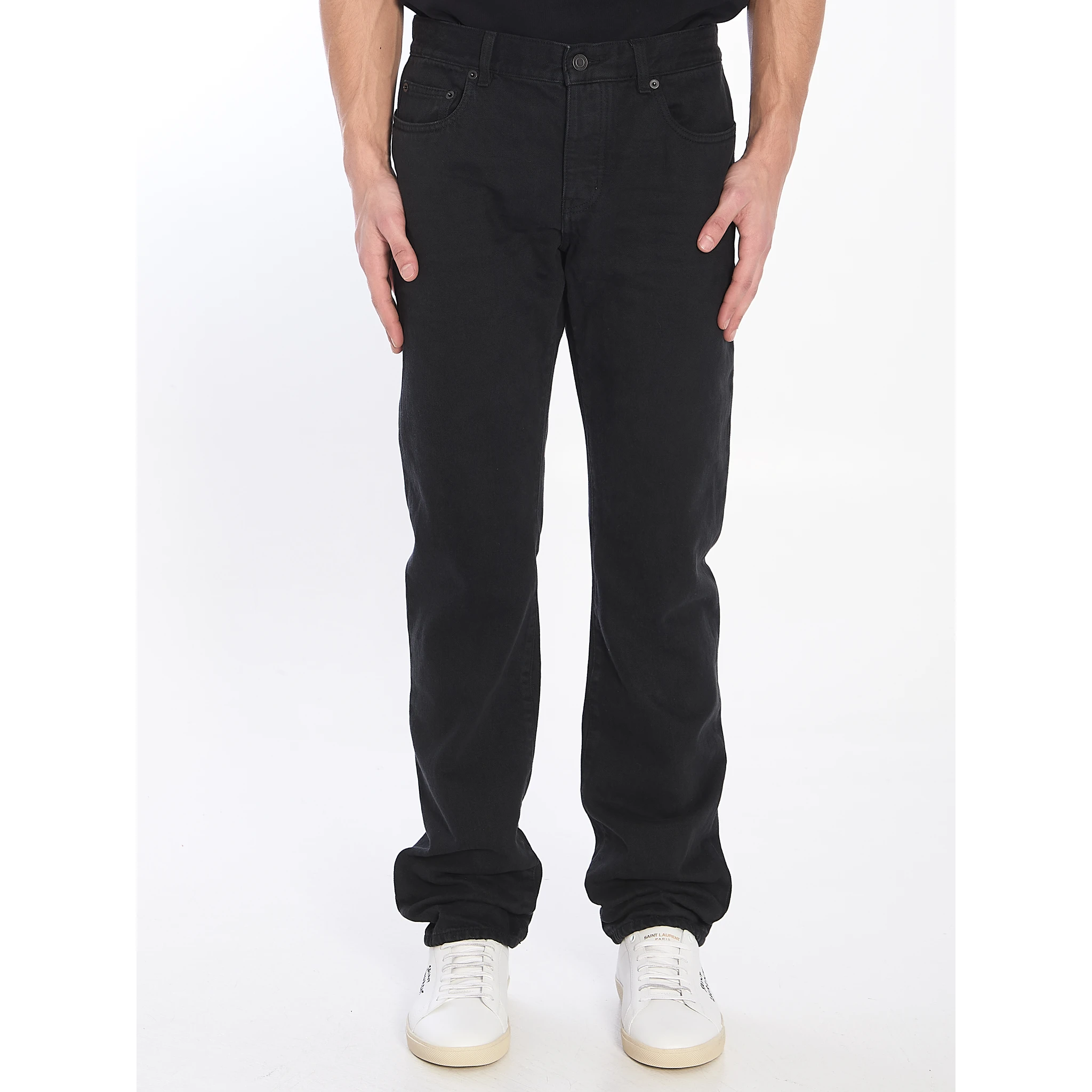 Slim-fit jeans