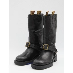 Saddle boots