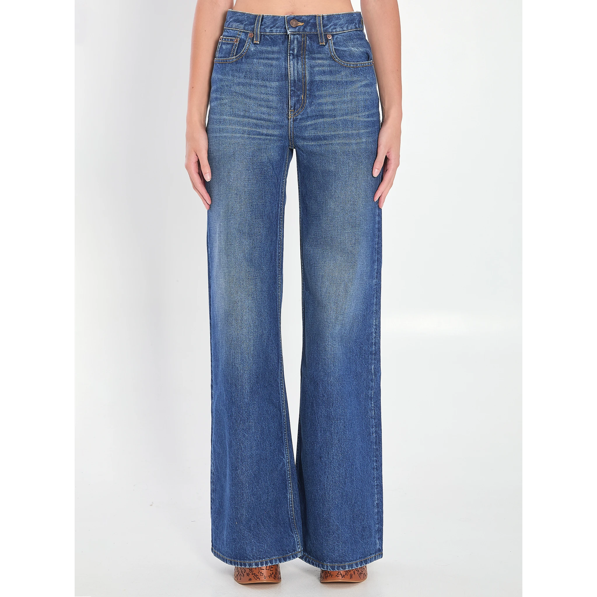 Wide-leg Jeans