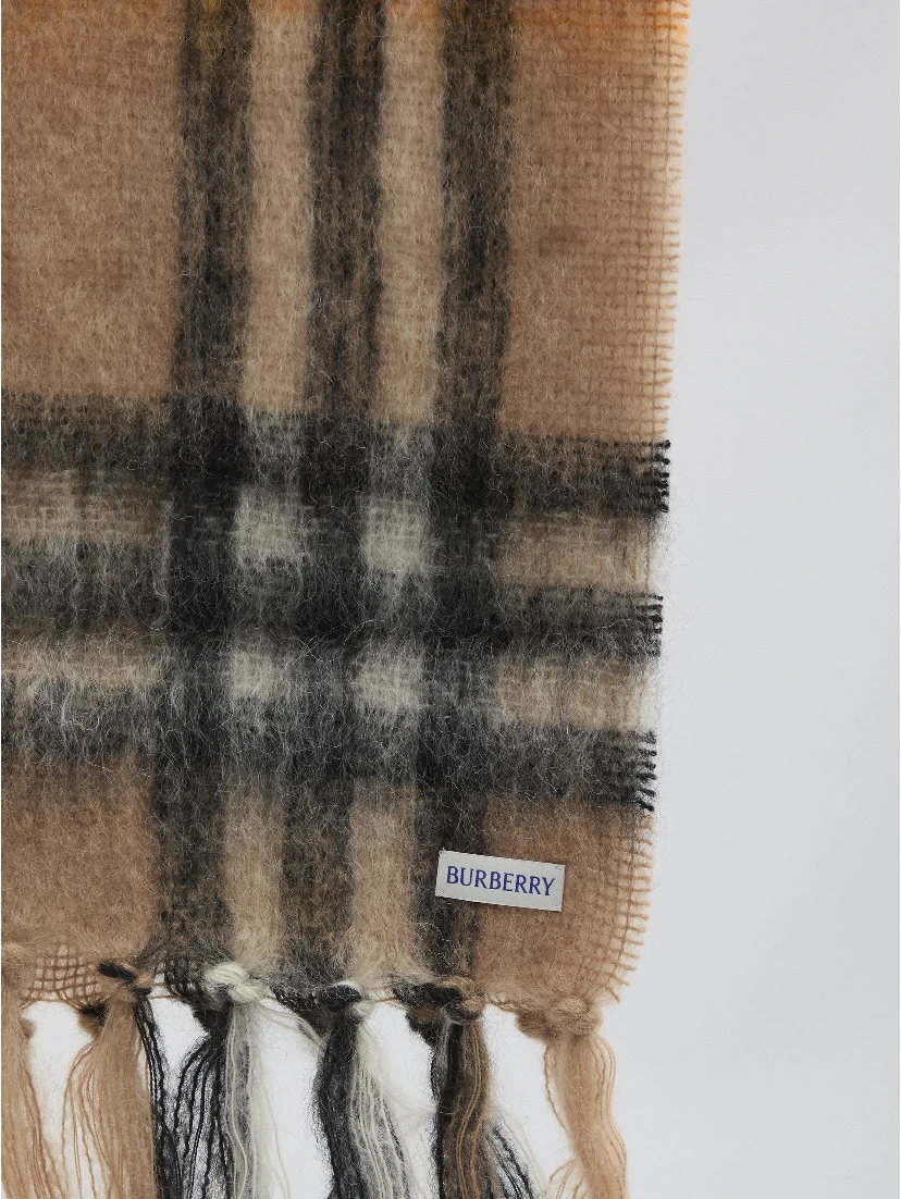 Check printed scarf