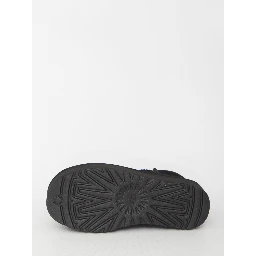 حذاء Ugg Classic Ultra Mini Platform