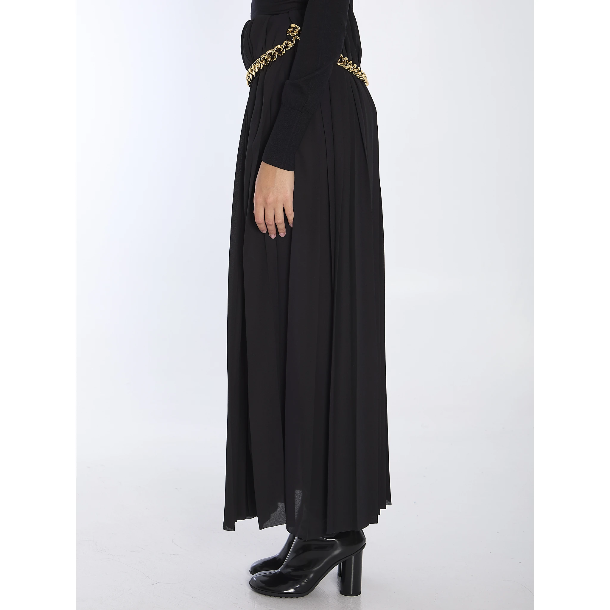 Pleated skirt