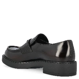 Logo-plaque leather loafers