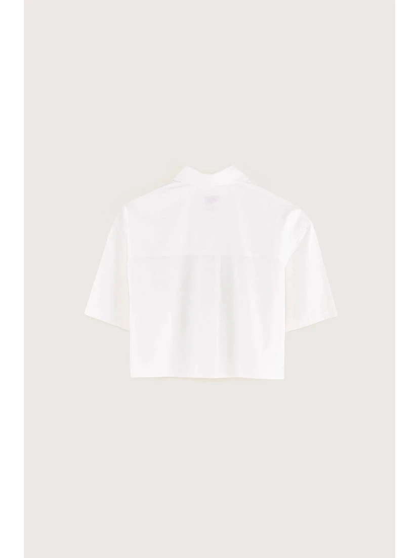 قمصان بيليروز بيضاء