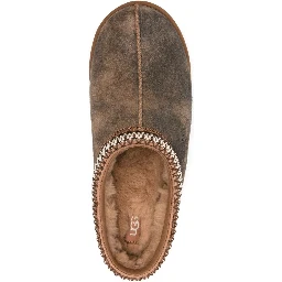 صندل UGG بني اللون