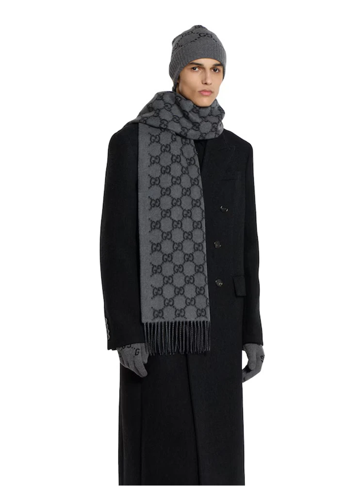 Gucci Scarfs Grey alternative