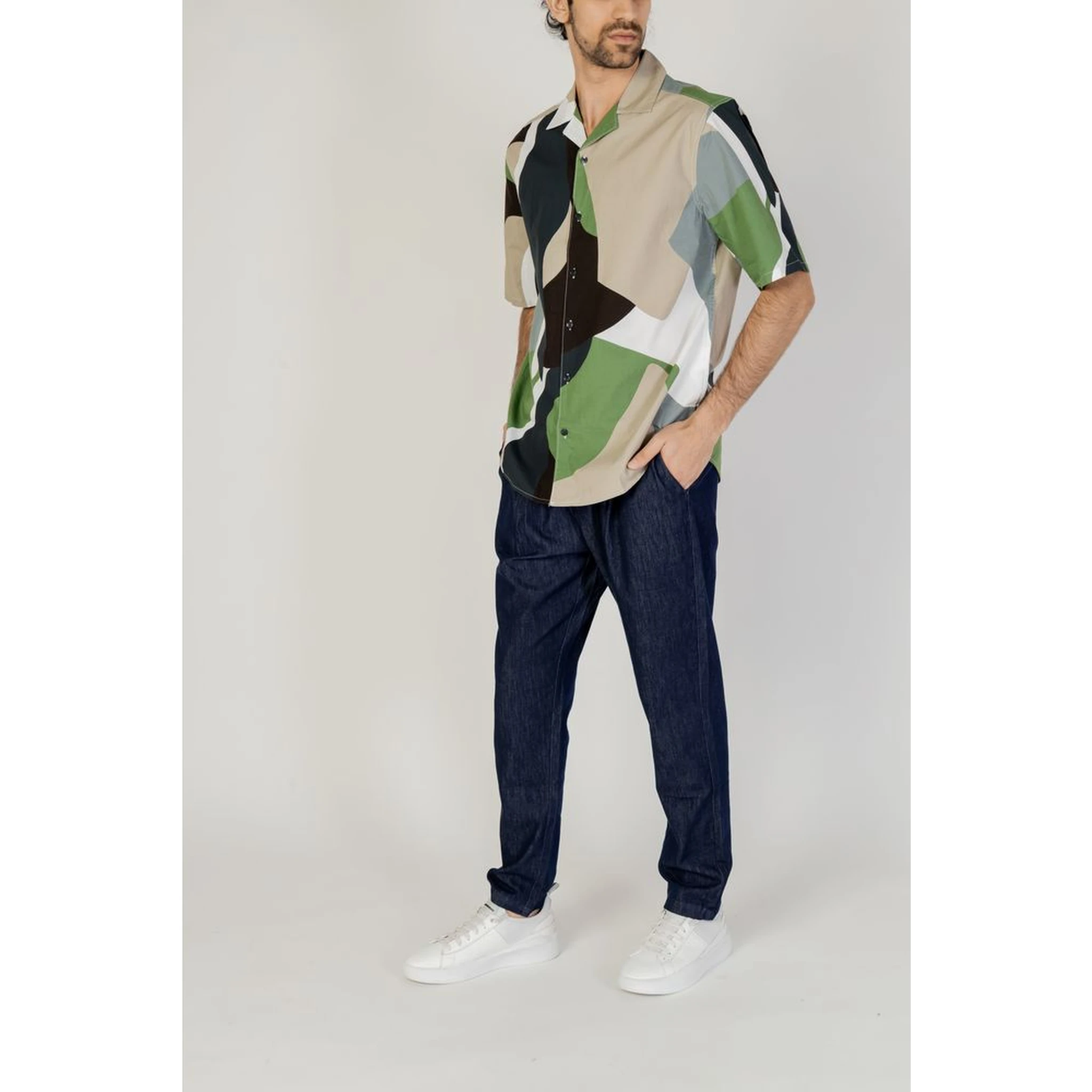 Green Cotton Shortsleeve Shirt