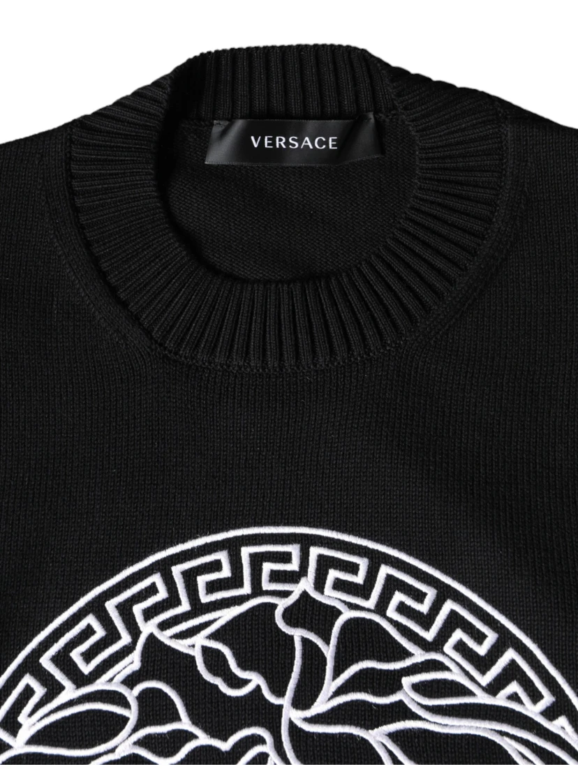 Black Medusa Embroidery Crew Neck Pullover Sweater