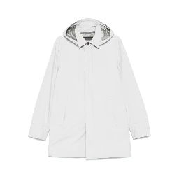 معطف واقٍ من المطر مصنوع من مادة Gore-tex